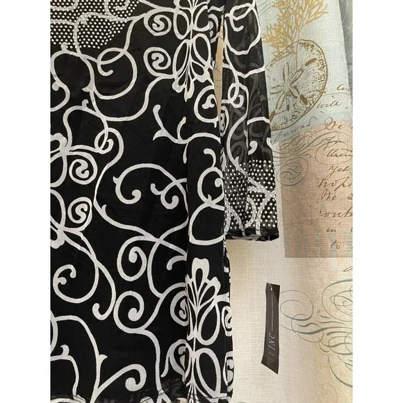 I.N.C Blush Garden Rhinestone Black White Business Macys Pullover Business Sm - Picture 5 of 12